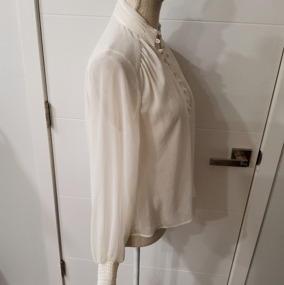 by Anthropologie V-neck Button Down Blouse Size 6 - Picture 8 of 14